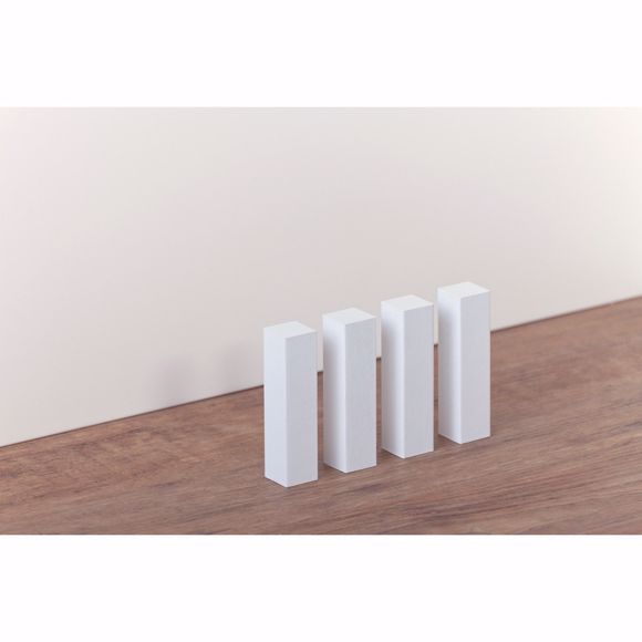 Picture of Universalecken für Sockelleisten 15x15x112mm aus Buche massiv weiß lackiert 4 Stück